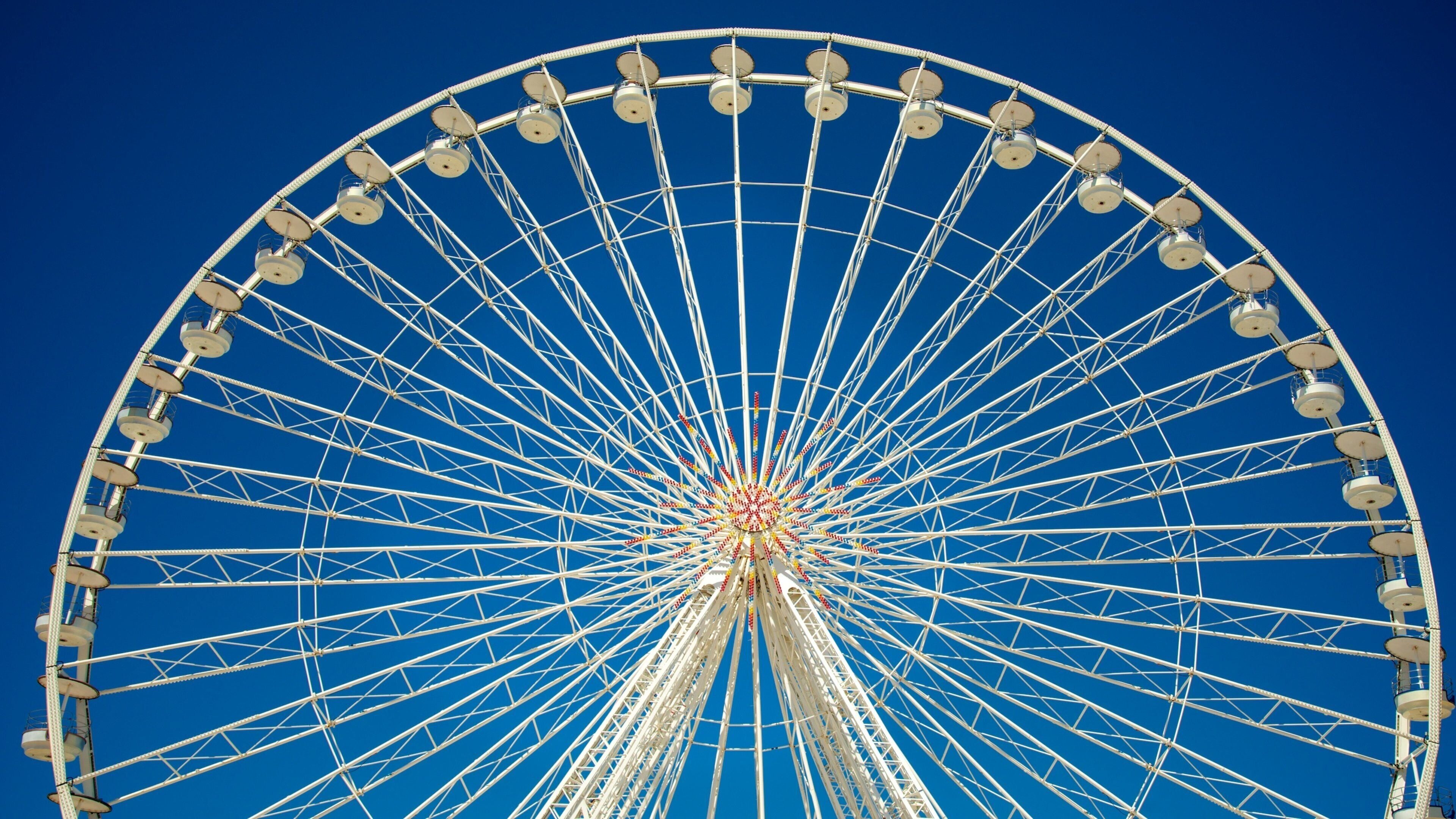 Marseille showing rides