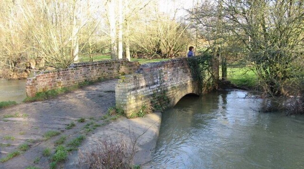 Bridge over River Cherwell Bridge on public footpath close to Lower Hewford Mill