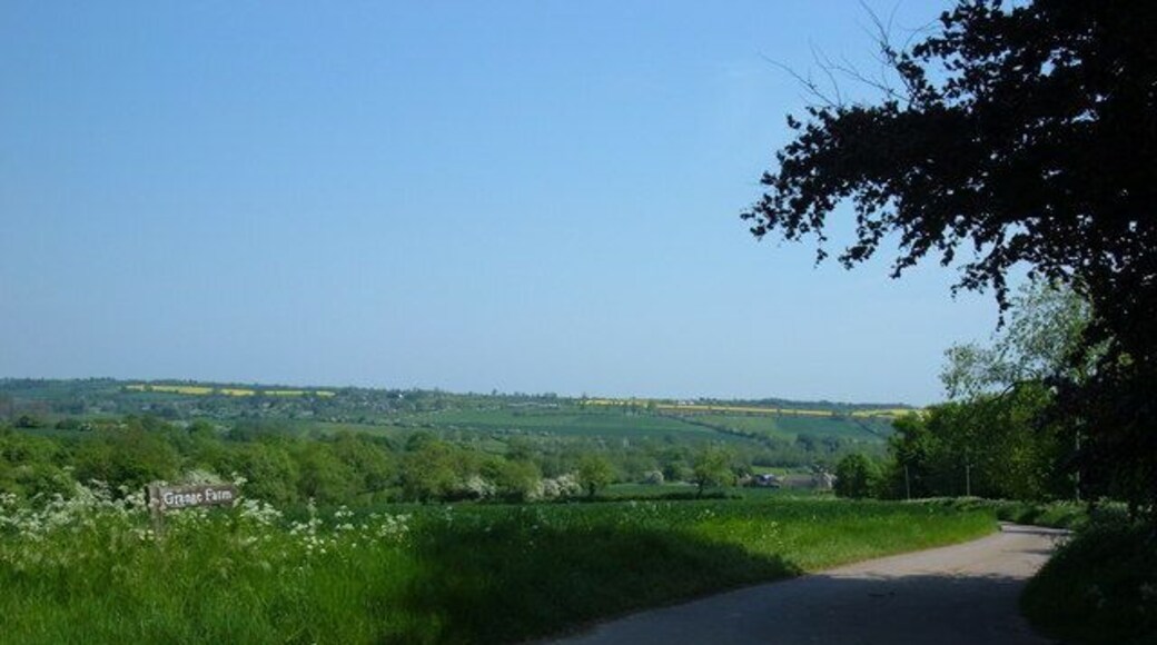 Entrance to Grange Farm The entrance to Grange Farm and bridleway, just off of Middle Aston Lane.