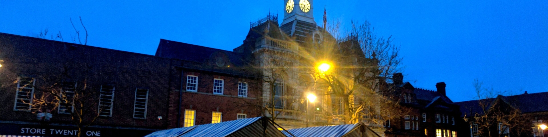 Retford Town Hall, The Square, Retford Wikidata has entry Q26651614 with data related to this item.