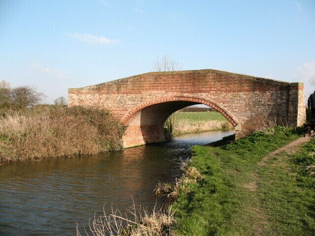 Canal Bridge at Clayworth A nice redbrick bridge over the Chesterfield Canal at Clayworth.
