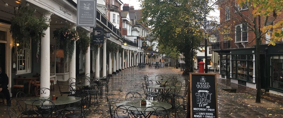 Wet Sunday October afternoon scares the tourists and locals away