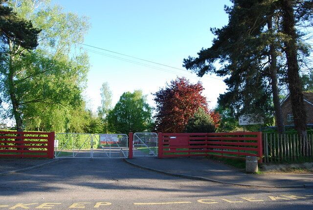 Southborough Primary School, Broomhill Park Rd