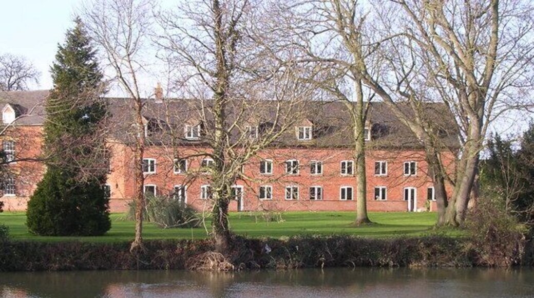 Out of Use Hotel, above Offenham Weir