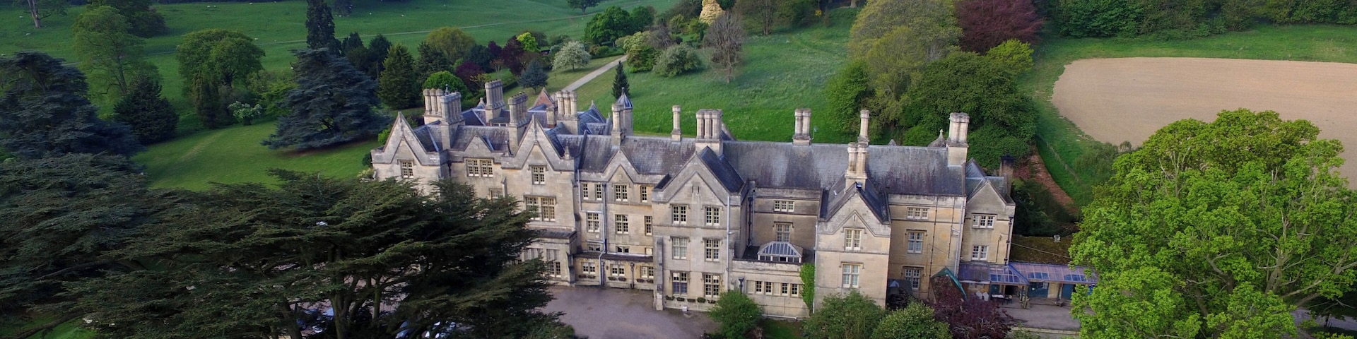 Dumbleton Hall
