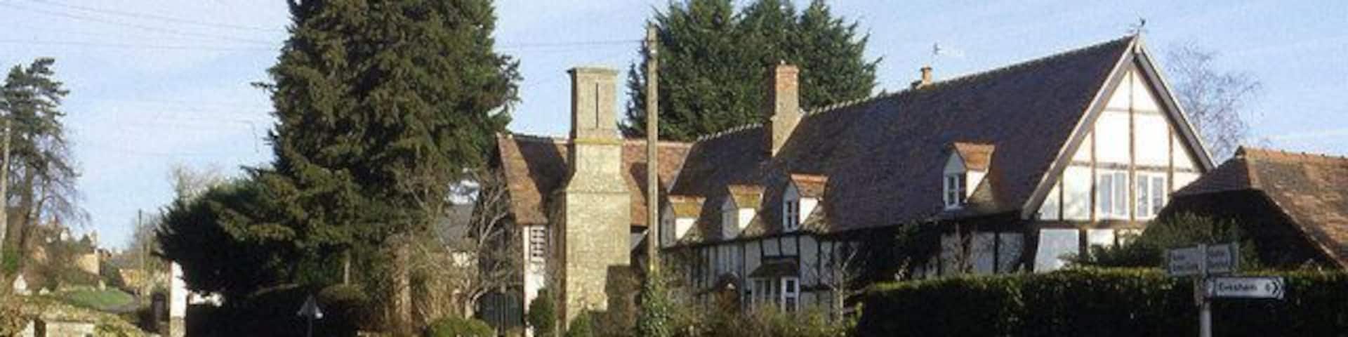 Junction, Ashton-under-Hill