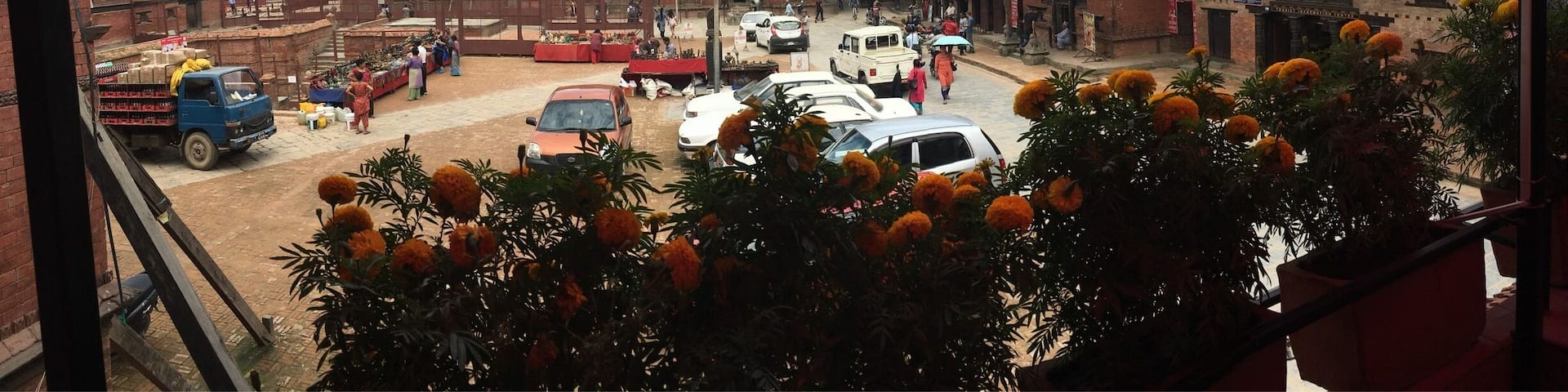 Viewing rich history. Shame some of them were destroyed by the 2015 earthquake. 😔