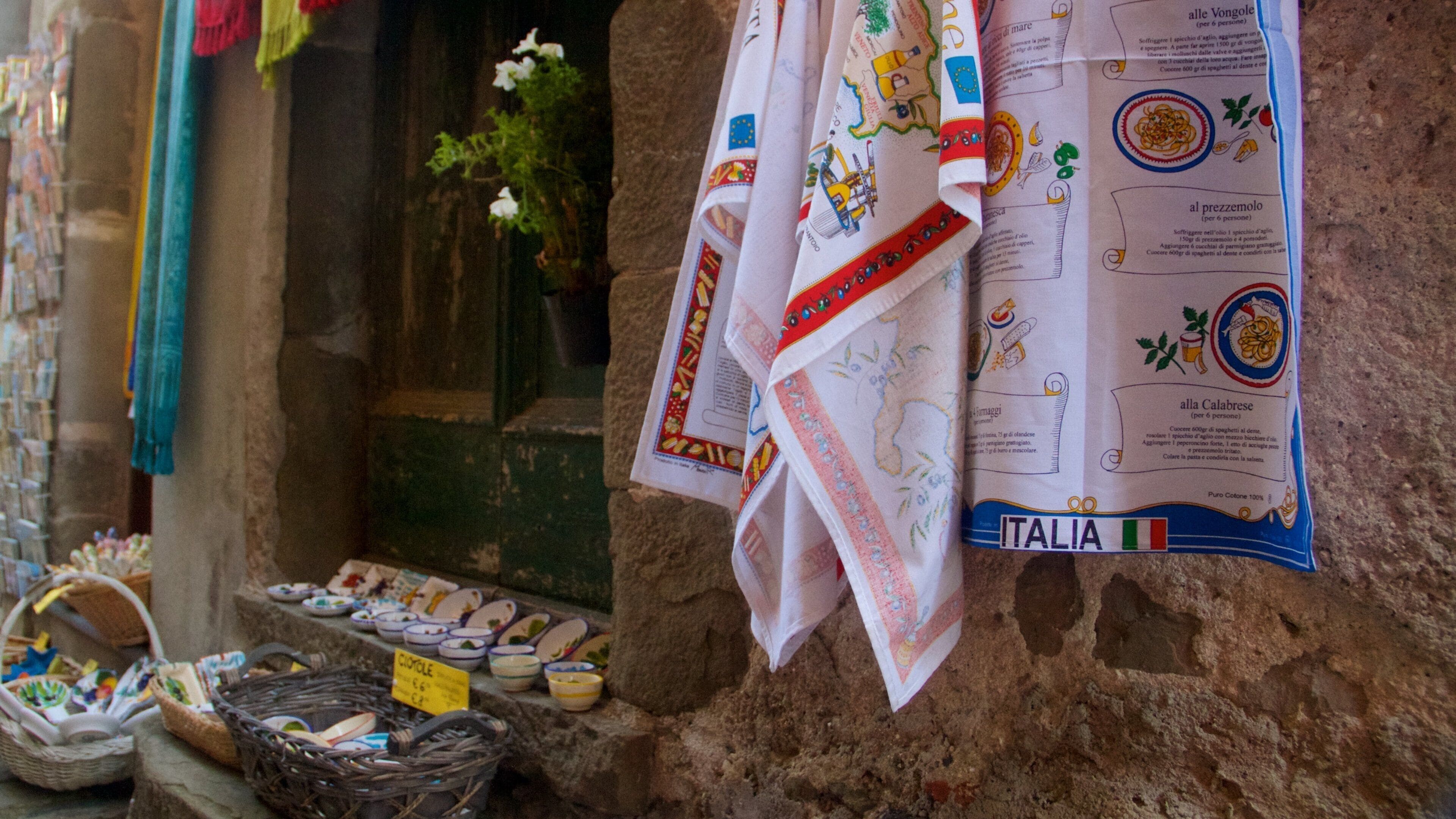 Corniglia showing markets