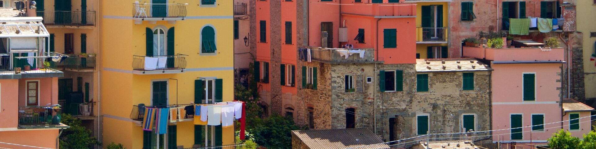 Corniglia which includes a house and a city