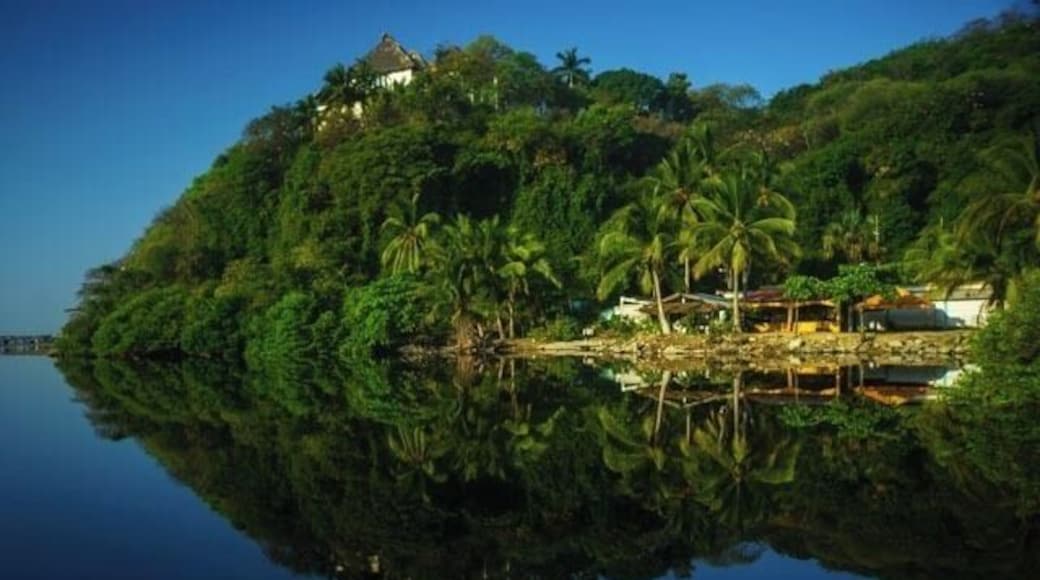 Laguna negra
# Above all travel