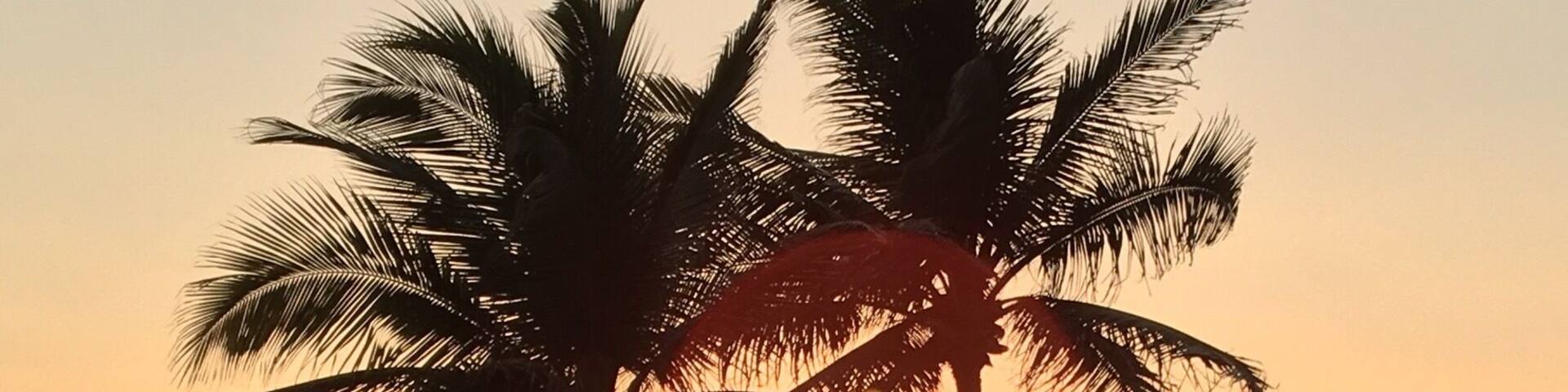 Love the sunsets here in Acapulco