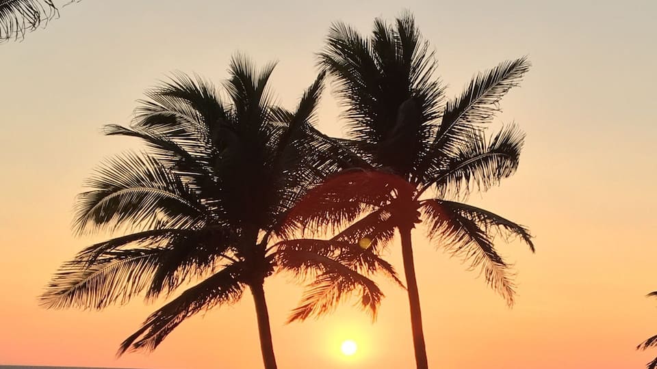 Love the sunsets here in Acapulco