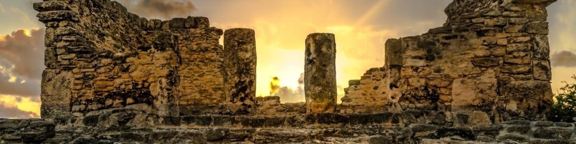 These ruins are just off the beach. Next to the Westin . Beautiful sunrise almost daily;)
#instone