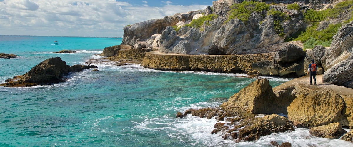 Isla Mujeres montrant vues littorales et côte escarpée