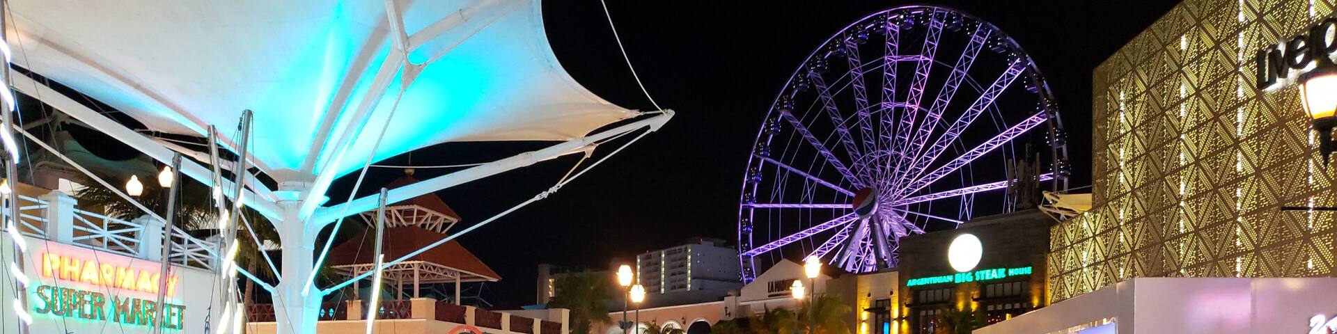 La Isla shopping mall! Has some great attractions with a wide range of places to eat!