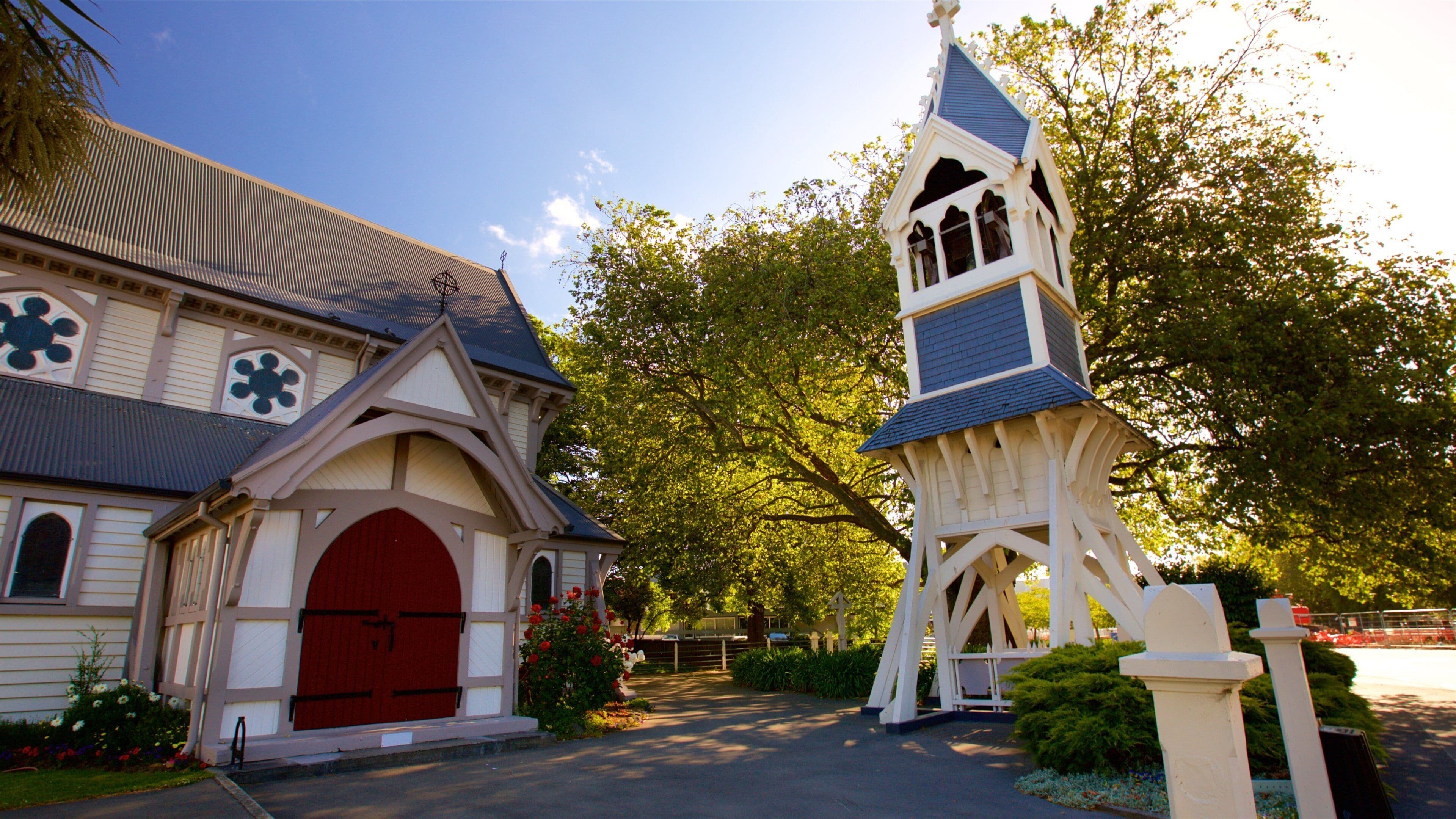 Christchurch fasiliteter samt kirke eller katedral