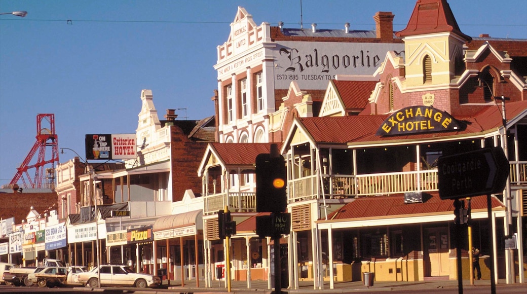 Kalgoorlie - Boulder ofreciendo escenas urbanas, patrimonio de arquitectura y una pequeña ciudad o pueblo