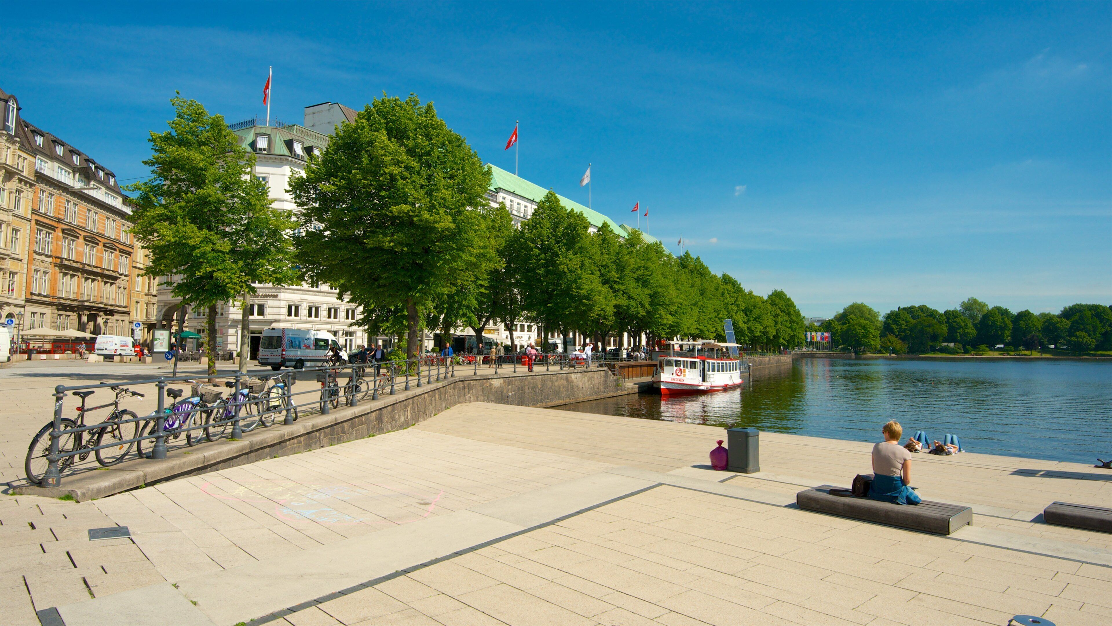 Hamburg featuring a bay or harbor and a city