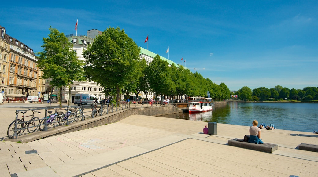 Hamburg featuring a bay or harbor and a city