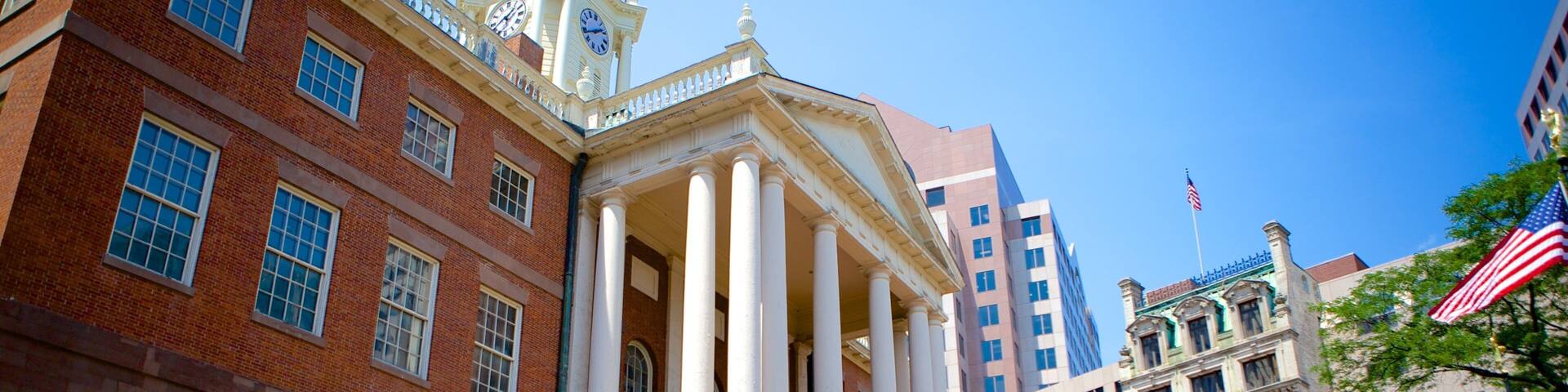 Hartford showing an administrative building, a city and heritage architecture