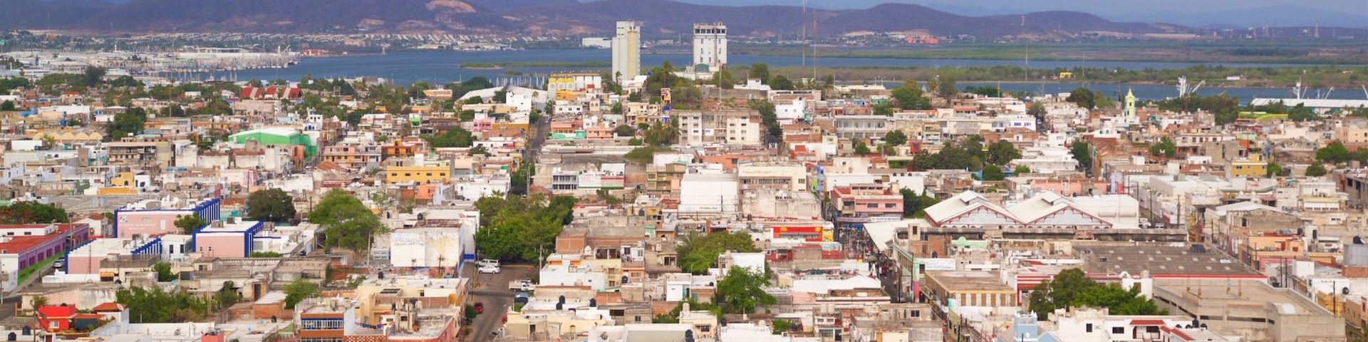 Mazatlan showing landscape views