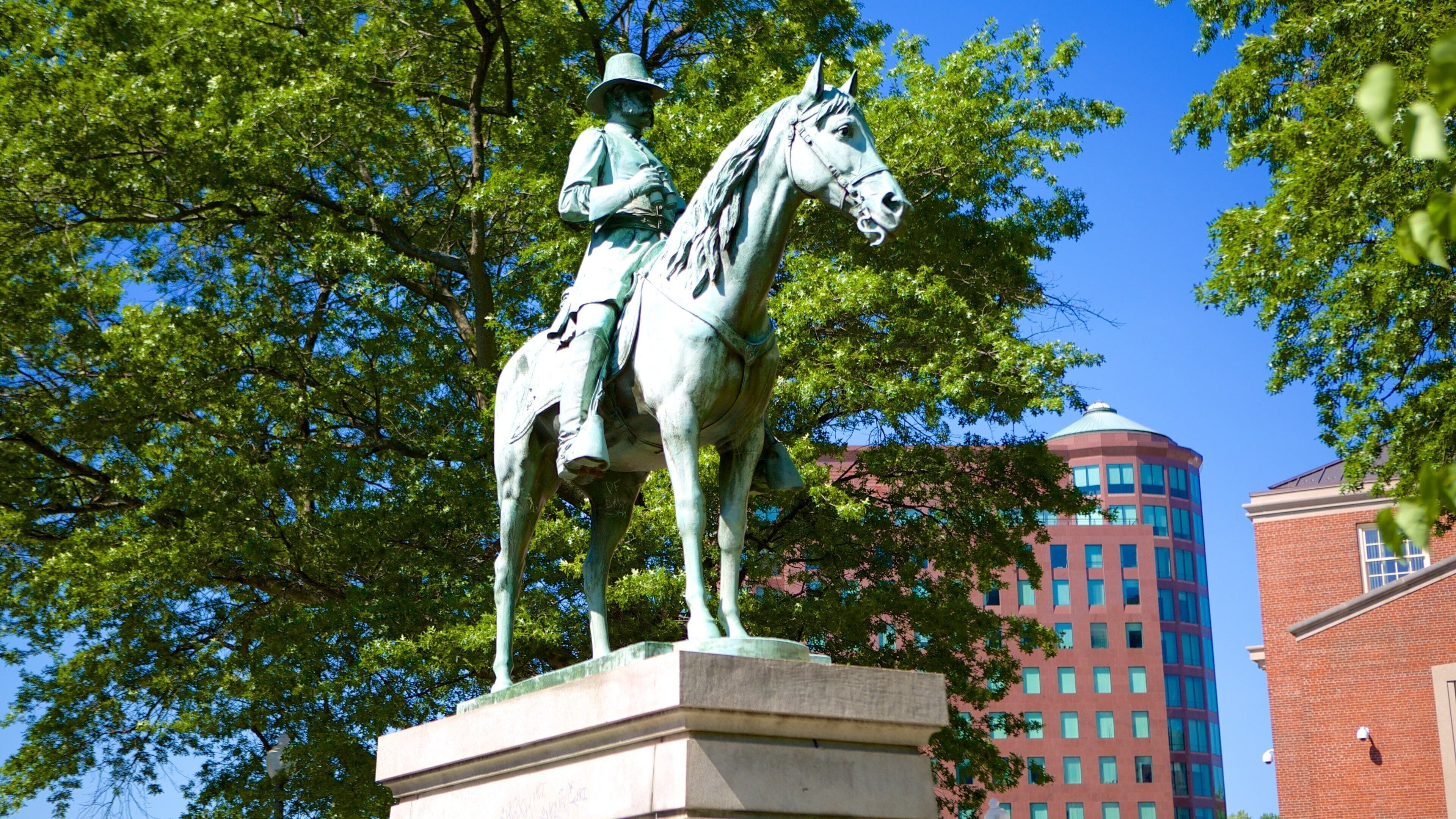 プロビデンス フィーチャー 公  園, 像あるいは彫刻 と 屋外アート