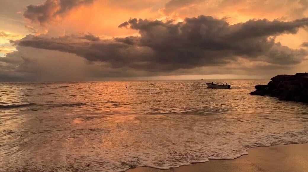 Sunset in Puerto Vallarta
#adventure #sunset #beachsunset #mexico