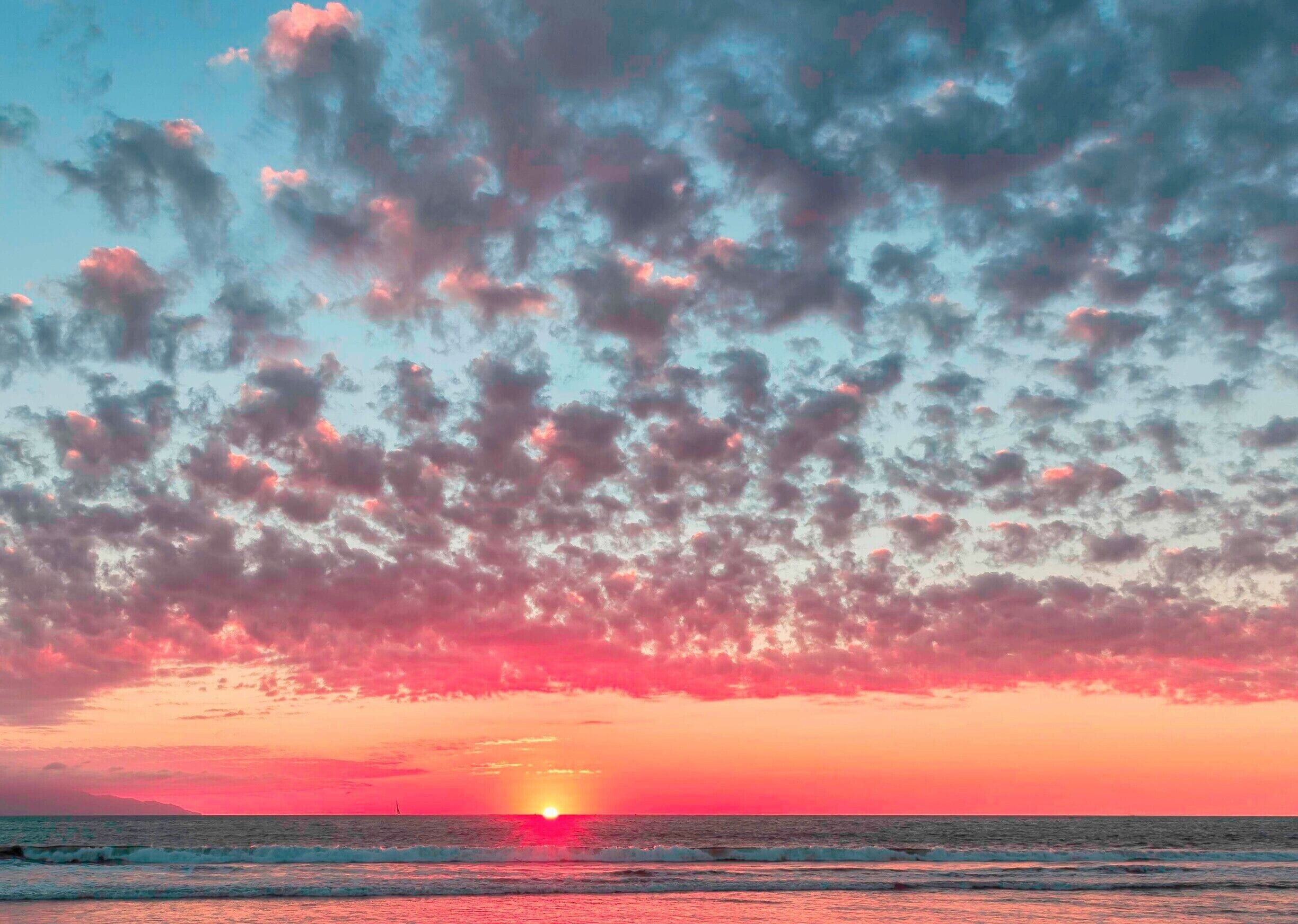 #Patterns in the sky and water at sunset.