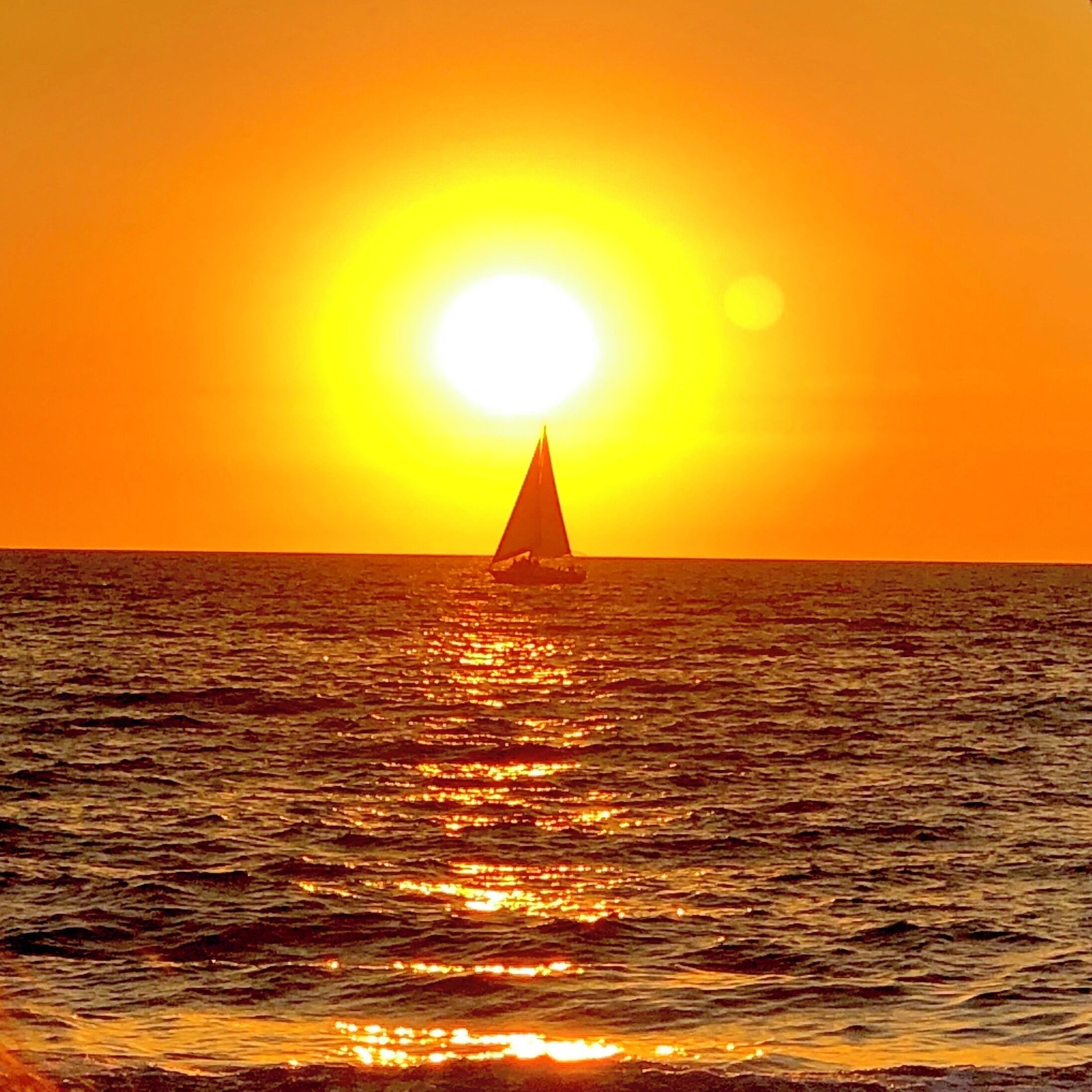 Same sunset as previous shot. Just a spectacular place for photos, sunsets and relaxation.