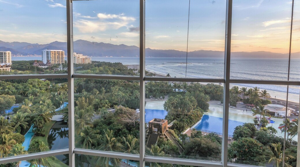 A view of Banderas Bay from our hotel.