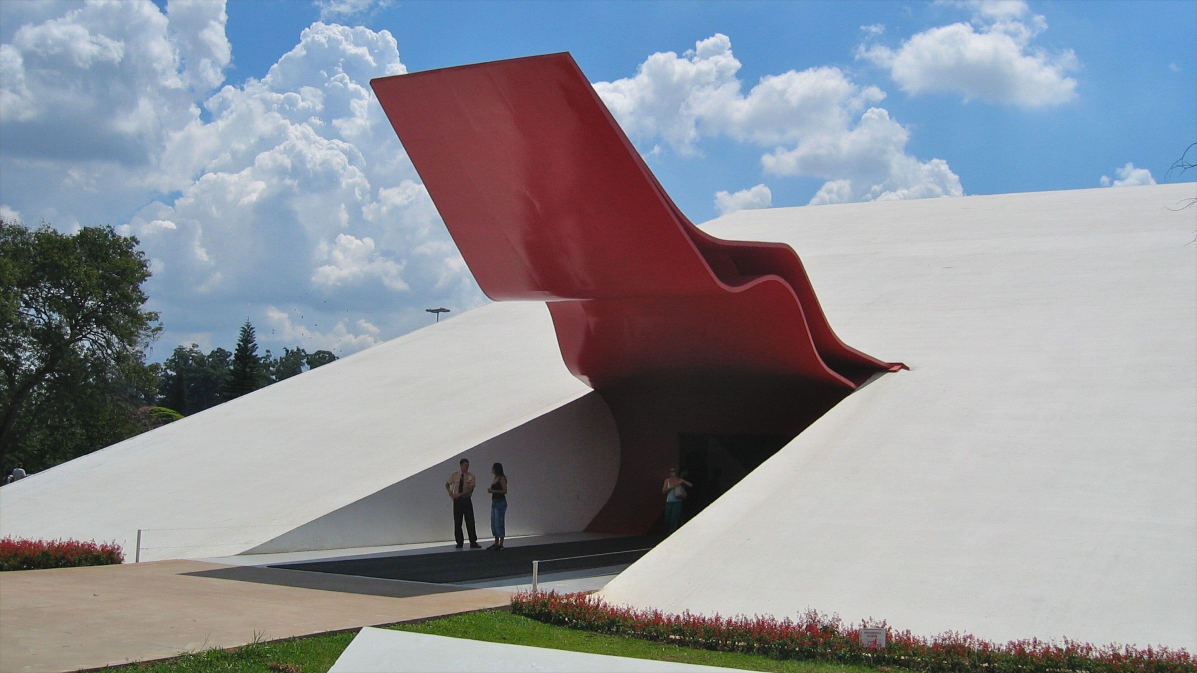 Sao Paulo showing modern architecture