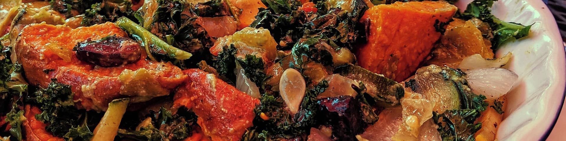 Delicious vegan and vegetarian options for breakfast and lunch. I had the vegan skillet with green chili and cucumber water
#santafe #eats #summer #weekendgetaway