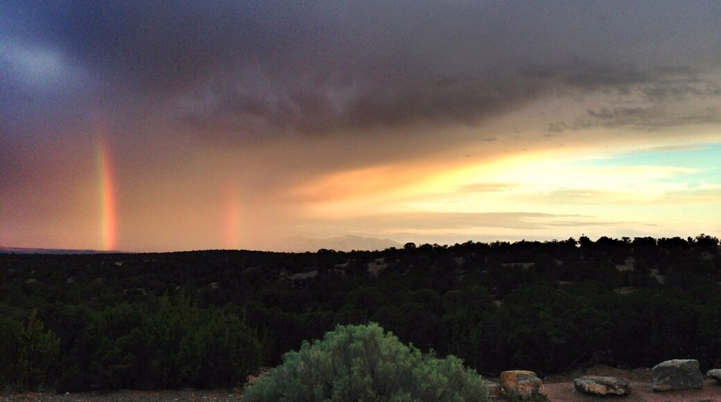 Most amazing sunrise I have ever laid eyes upon. Thank goodness I am a morning person. What a gift this was.
#SantaFe #NewMexico #CeliaLuzPhotography #Color #travel #explore #rainbow #sky #iphonography #sunrise #landscape
