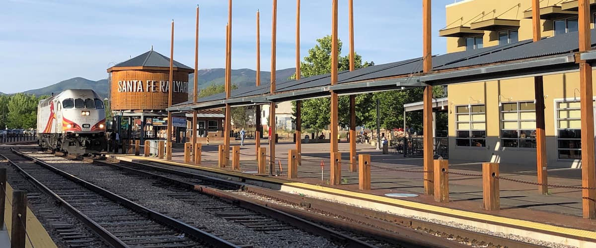 A great evening visiting the art galleries topped with a stop at a brew pub draft in the Santa Fe Railroad Artisan Museum district.