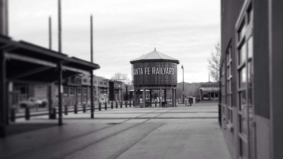 The Railyard - great place to watch movies, stroll through the Farmers Market and see some great art in the Summer. Come Winter our Farmers Market moves inside.
#SantaFe #NewMexico #TheRailyard #bw #blackandwhite #walk #celiaLuzPhotography #watertower #thingstodo