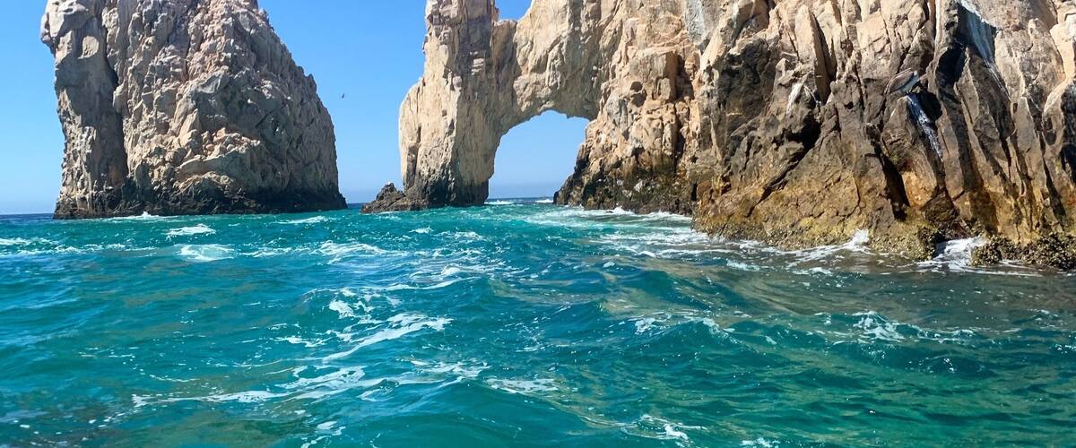 Cheap boat tour of rock formations