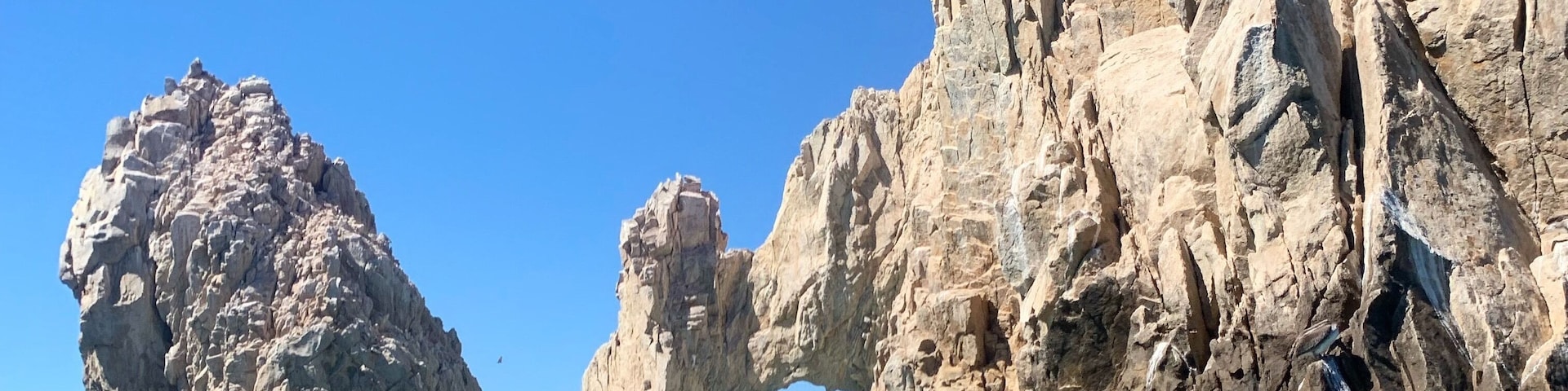 Cheap boat tour of rock formations