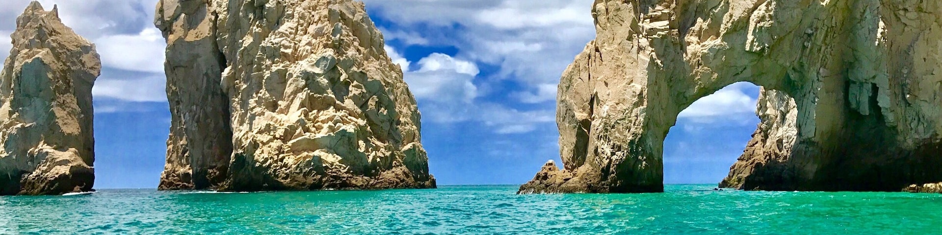 We made it to Lands End ! This was my trip after winning the #beachbound @trover photo competition. Being from Florida it was so wonderful to experience the west coast!
#CaboSanLucas
#Mexico #TheArch
#Baja #boat
#springfun #RockOn