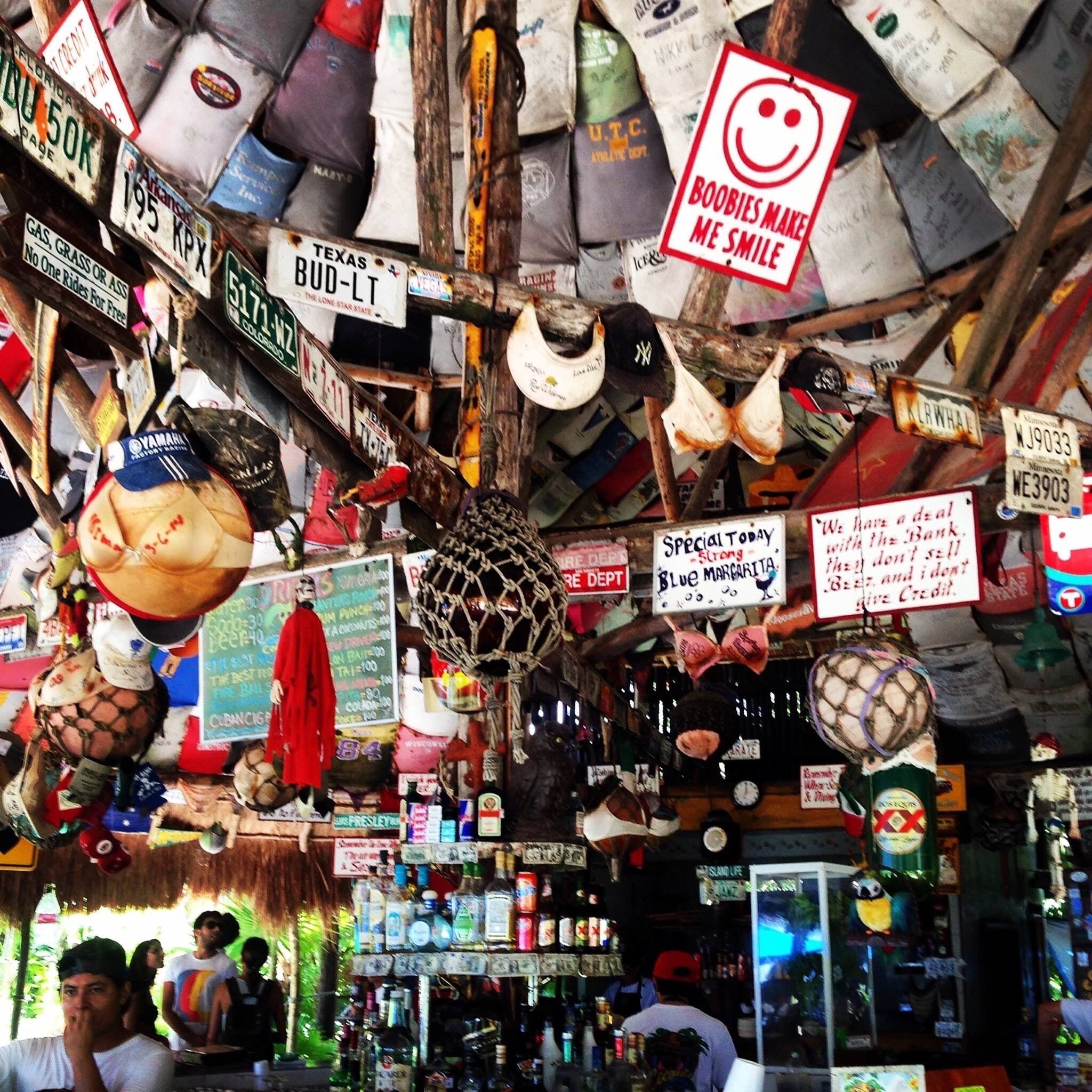 Coconuts bar
#beachbound