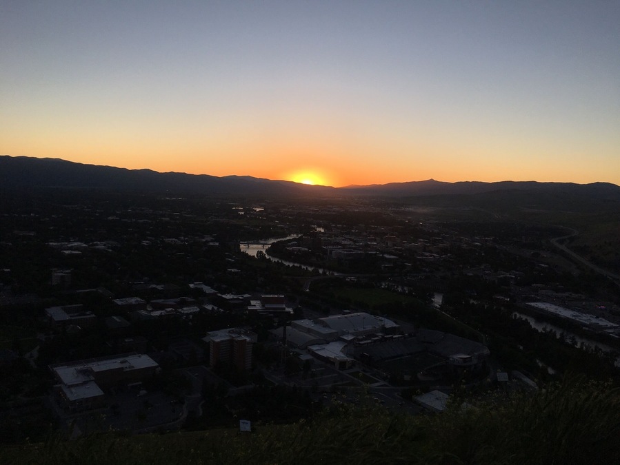 Great hike for all ages and especially beautiful view of the city during sunset