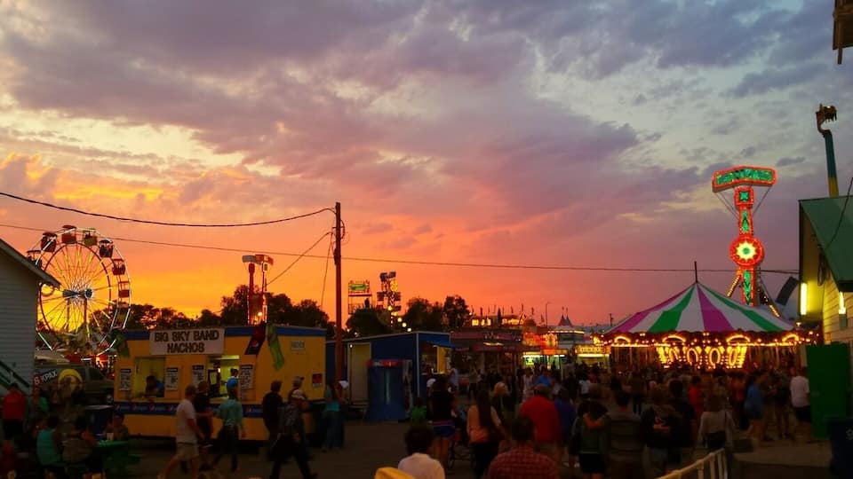 The best thing to do in Missoula is to go to the Rodeo and Fair.
Great food, fun rides and a thrilling rodeo.
Go at sunset to catch the best views of the #colorful