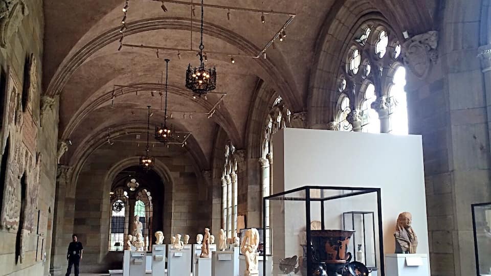 All the art galleries of museums are amazing