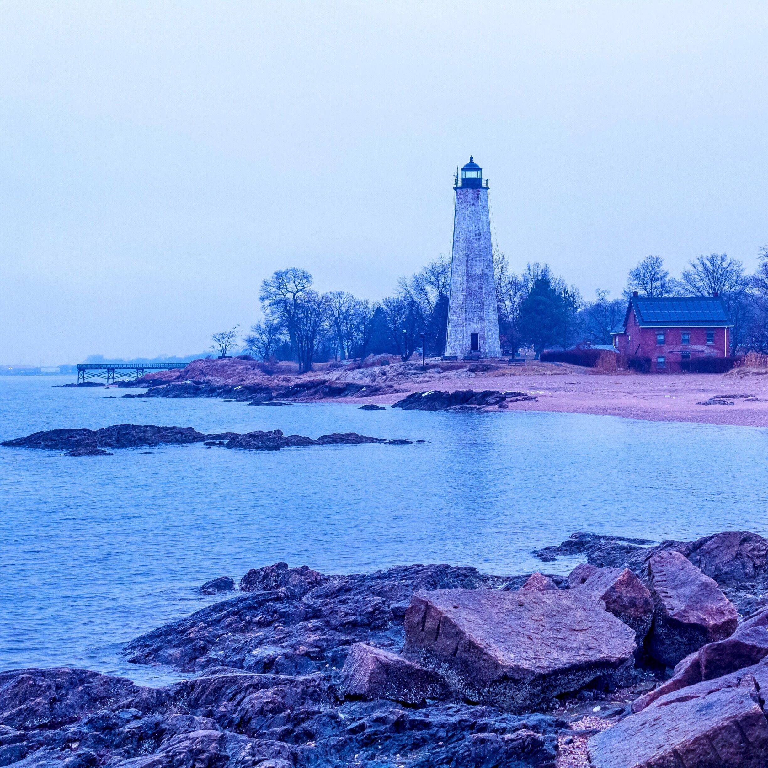 Do you love lighthouses? You might be an introvert says an author but for good reasons. Who needs to make strategic withdrawls from the social word but also want to retain some link with humanity 😄