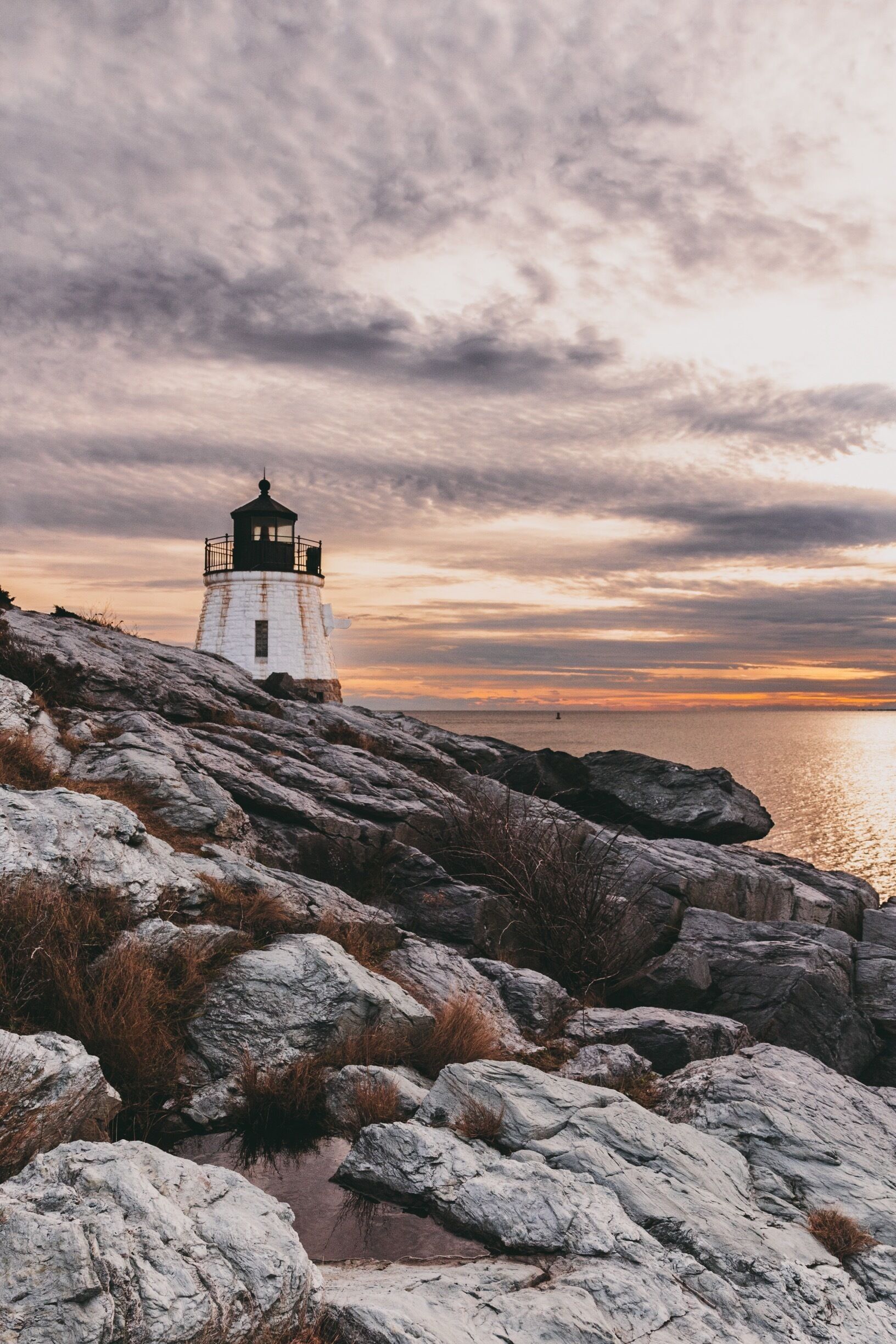 South facing shot. Gorgeous for sunsets. Beware of tourists and other photographers. Busy spot. 