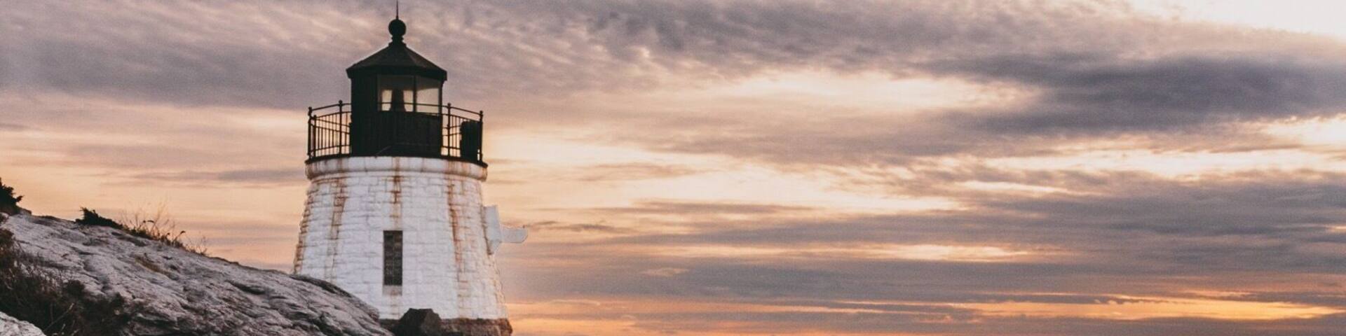 South facing shot. Gorgeous for sunsets. Beware of tourists and other photographers. Busy spot.