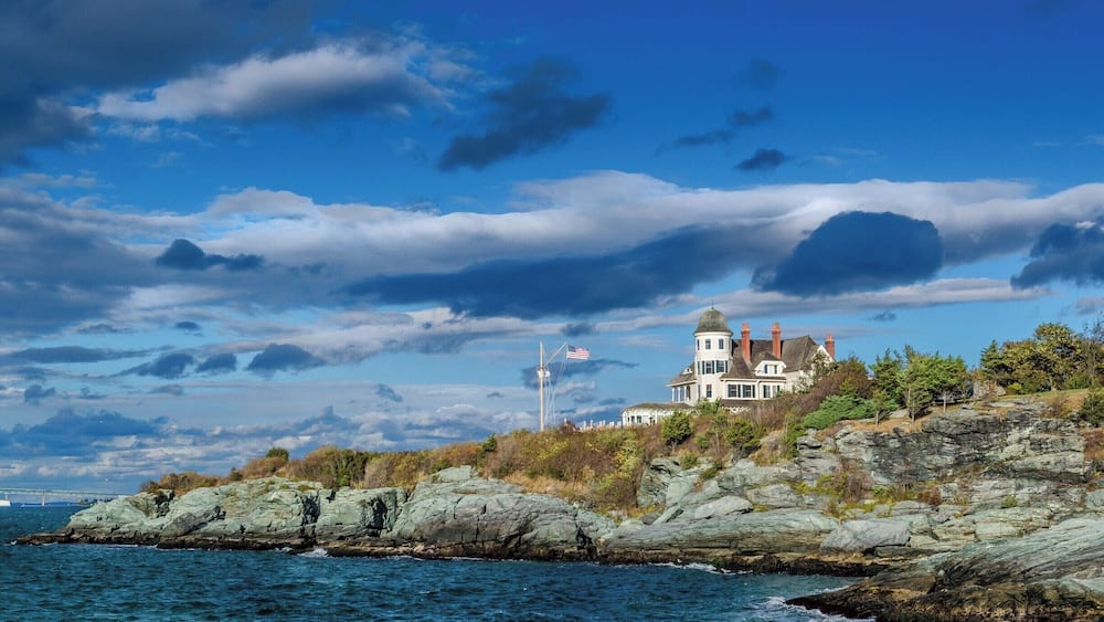 The Castle Hill inn was built as a private residence in 1874 and today it is wonderfully persevered as a historical inn and provides great views of the Atlantic Ocean and the beginning of Narraganset Bay.
A few minutes walk is the Castle Hill Lighthouse. Definitely worth the walk.