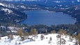 Forêt nationale de Tahoe mettant en vedette neige, scènes tranquilles et lac ou étang