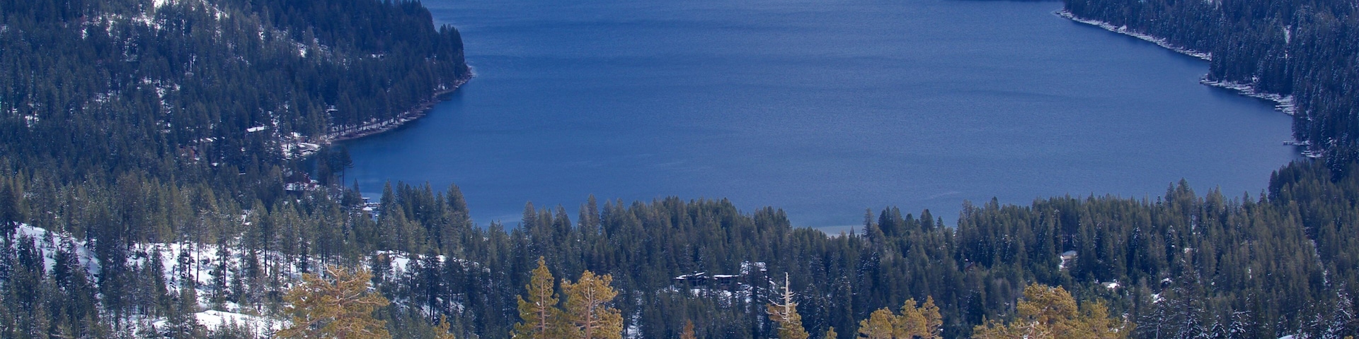 Tahoe National Forest showing a lake or waterhole, snow and tranquil scenes
