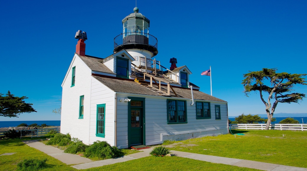 Monterey showing general coastal views and heritage architecture