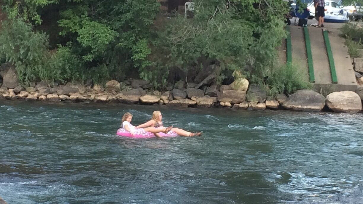 Great place to go tubing and rafting for free! Plenty of parking. Bike path also. 